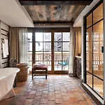 Hotel Airelles