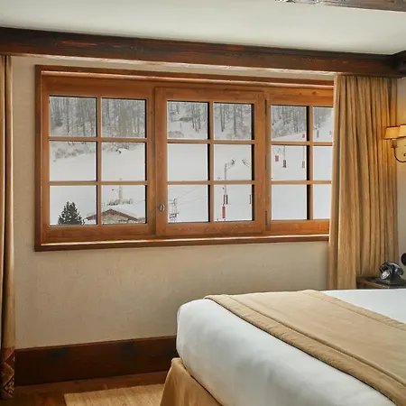 Airelles Hotel 5*