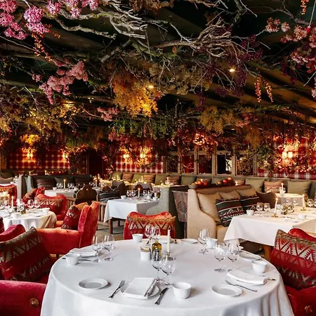 Airelles Hotel 5*