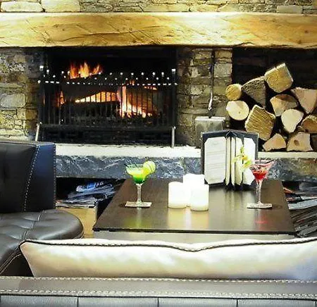 Airelles Hotel