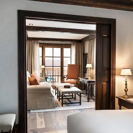 Airelles Hotel 5*